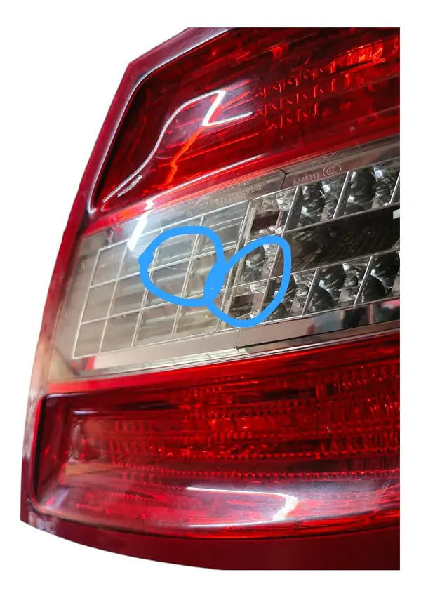 Calavera Mercedes Benz-clase C 2011 Derecho