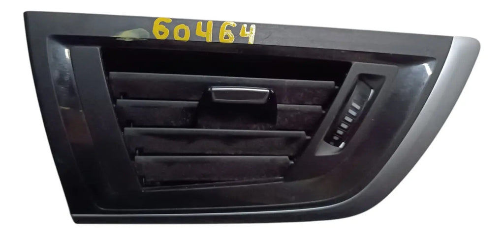 Difusor De A/c Lateral De Tablero Bmw Serie 1 2019
