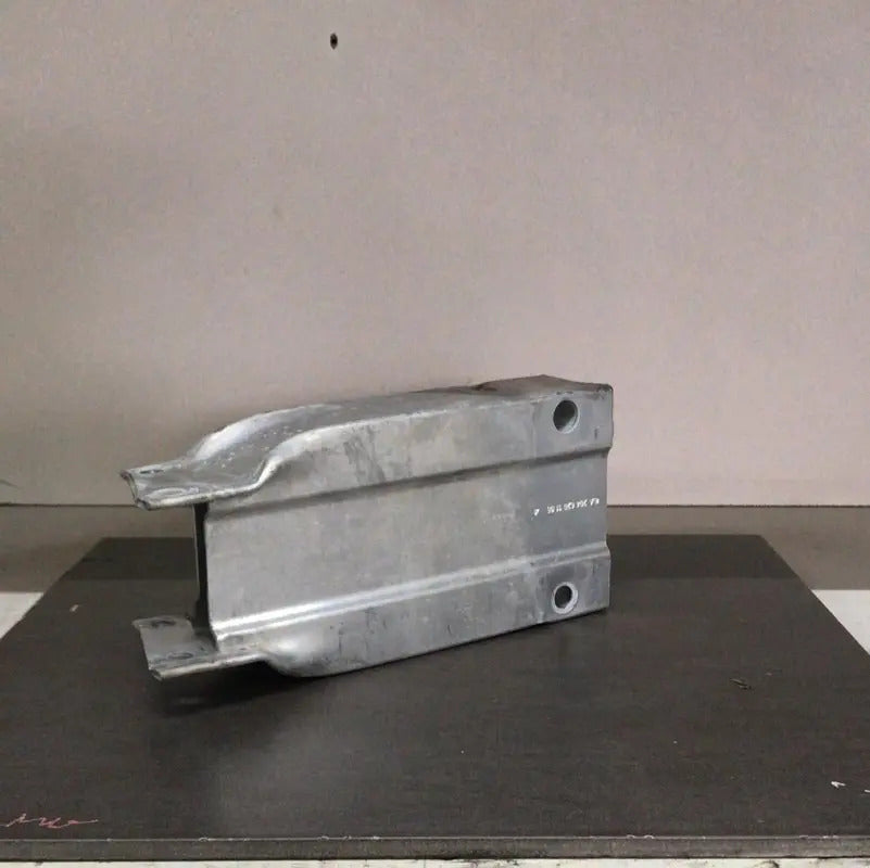Brazo De Refuerzo Mercedes Benz Clase C200 2010 Izquierda