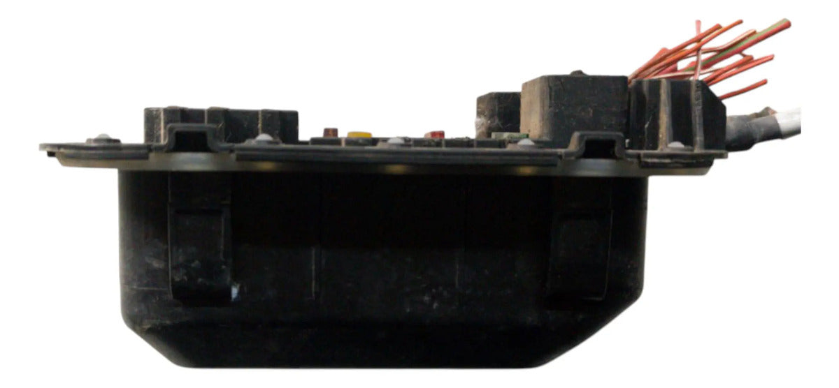Caja De Fusibles Mercedes Benz Clase C 2016 65786 F