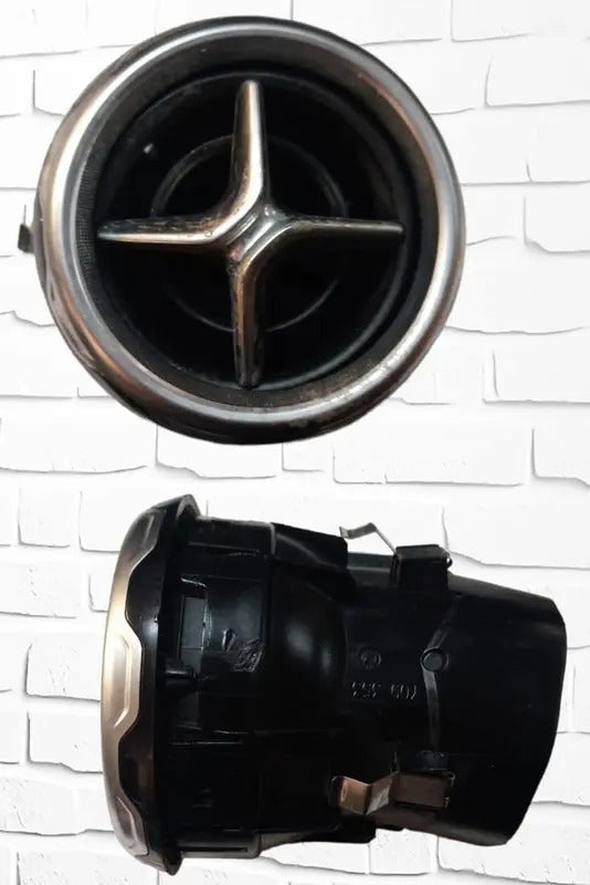 Difusor De A/c Lateral Tablero Mercedes Benz Clase Gla 2013