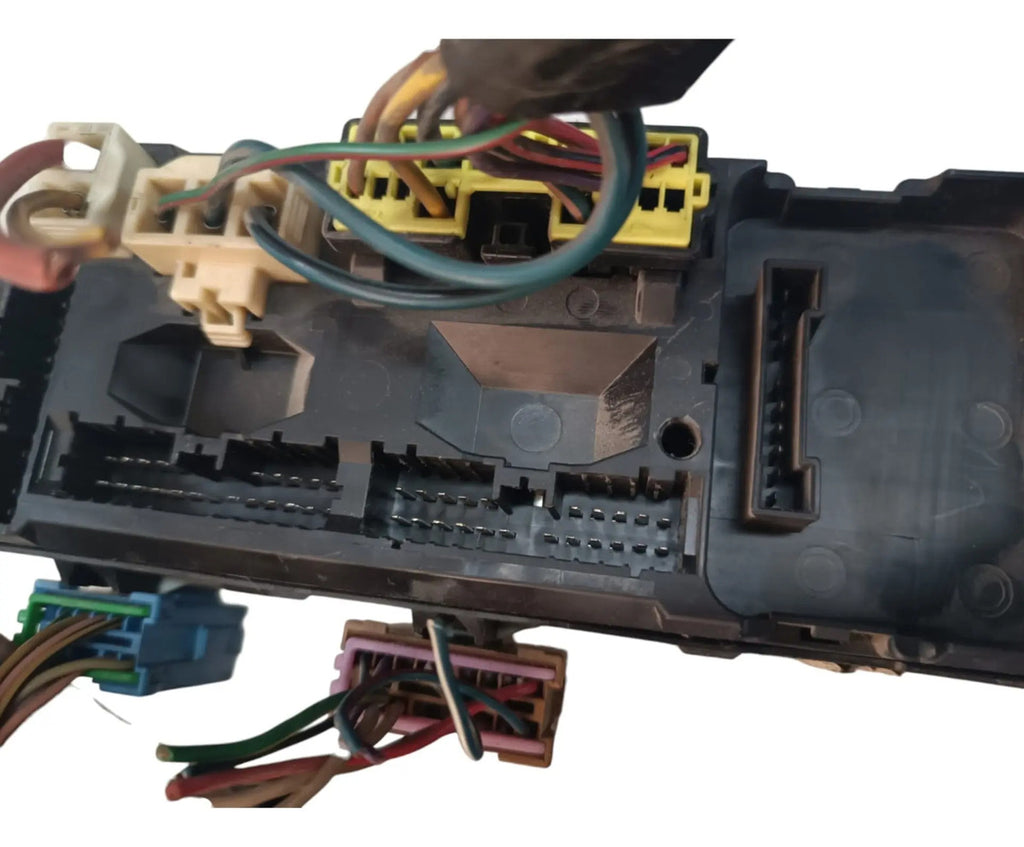 Caja De Fusibles Volvo S40 2003  49010a