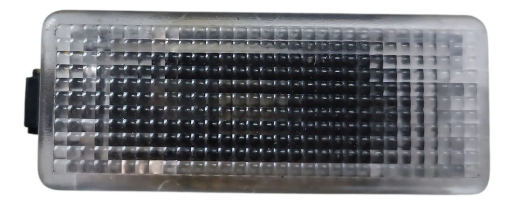 Luz De Cortesia Mercedes Benz Clase C 2019 64030 D