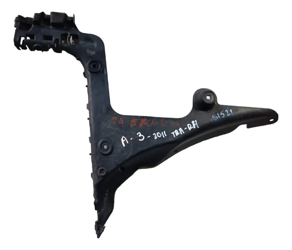 Guia De Fascia Trasera Audi A3 2011 Derecho