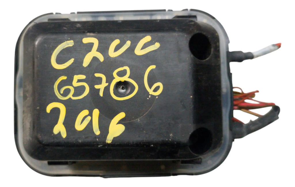 Caja De Fusibles Mercedes Benz Clase C 2016 65786 F