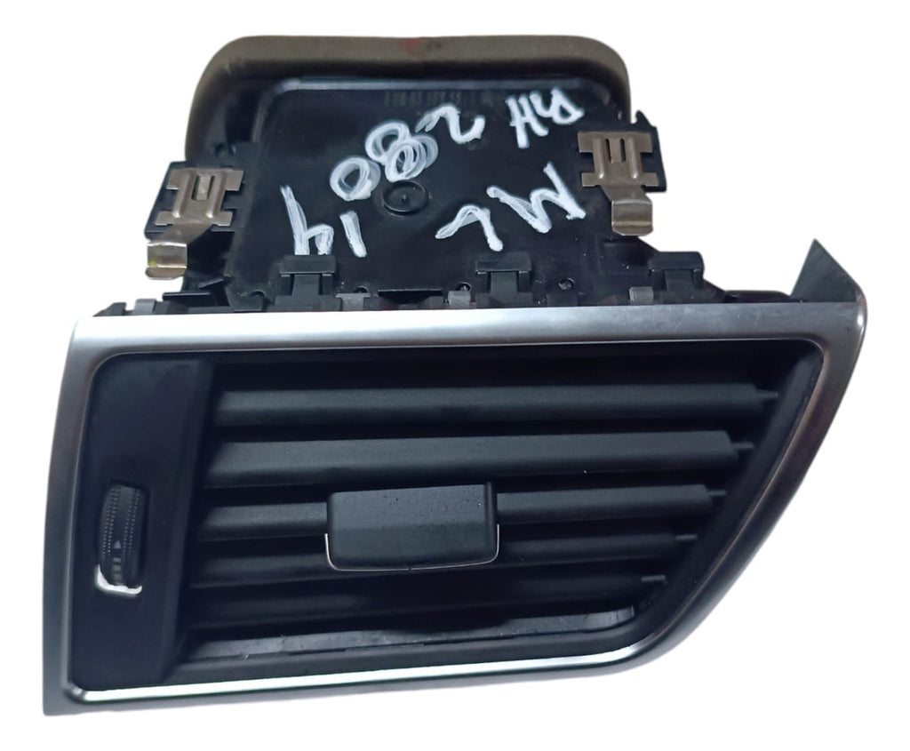 Difusor De A/c Lateral De Mercedes Benz Clase Ml 14  54610a