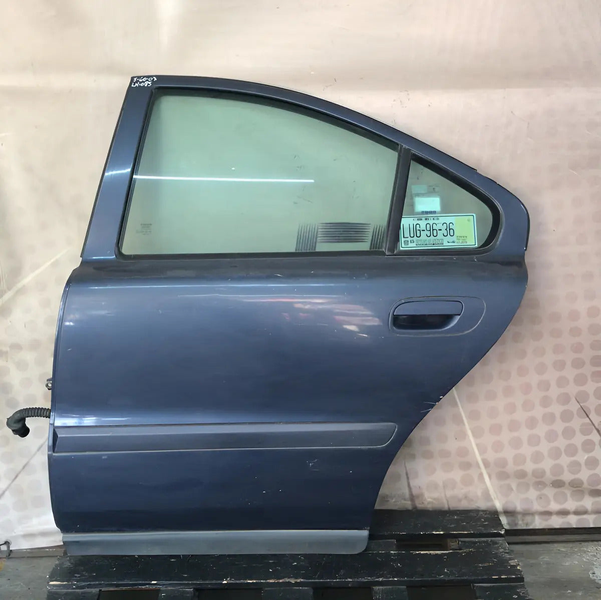 Puerta Trasera Volvo S60 2002izquierda