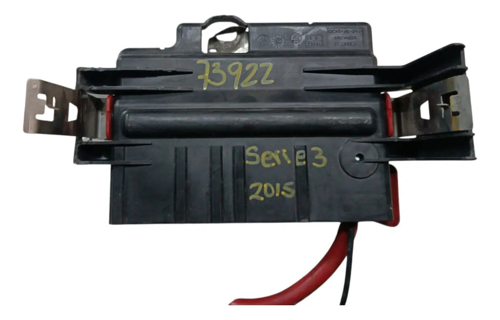 Caja De Distribucion De Bateria Bmw-serie 3 2015