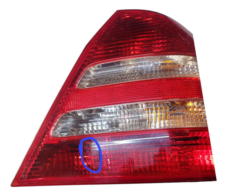 Calavera Mercedes Benz-clase C 2005 Rh
