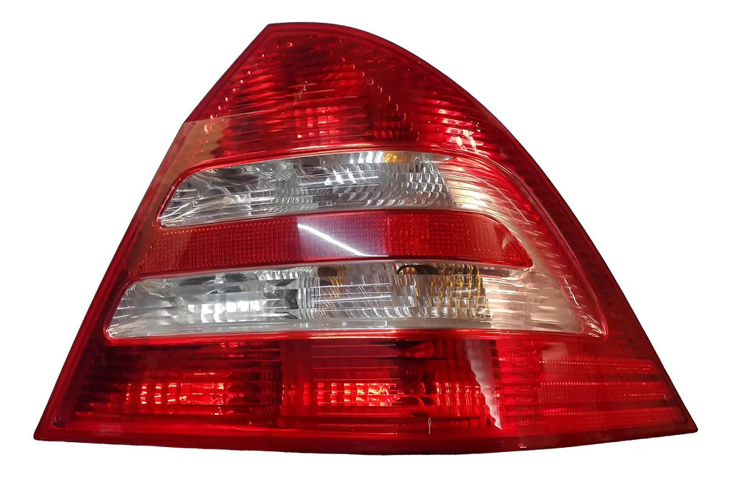 Calavera Mercedes Benz-clase C 2005 Derecho