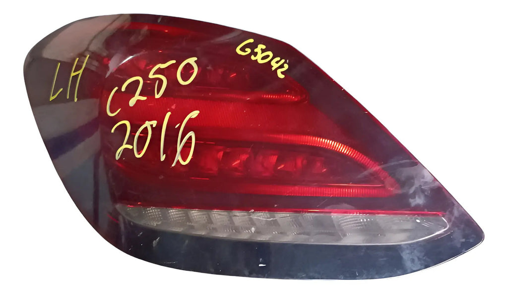 Calavera Mercedes Benz-clase C 2016