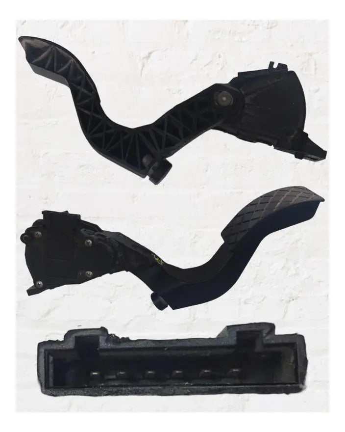 Pedal De Acelerador Volkswagen Passat 2004