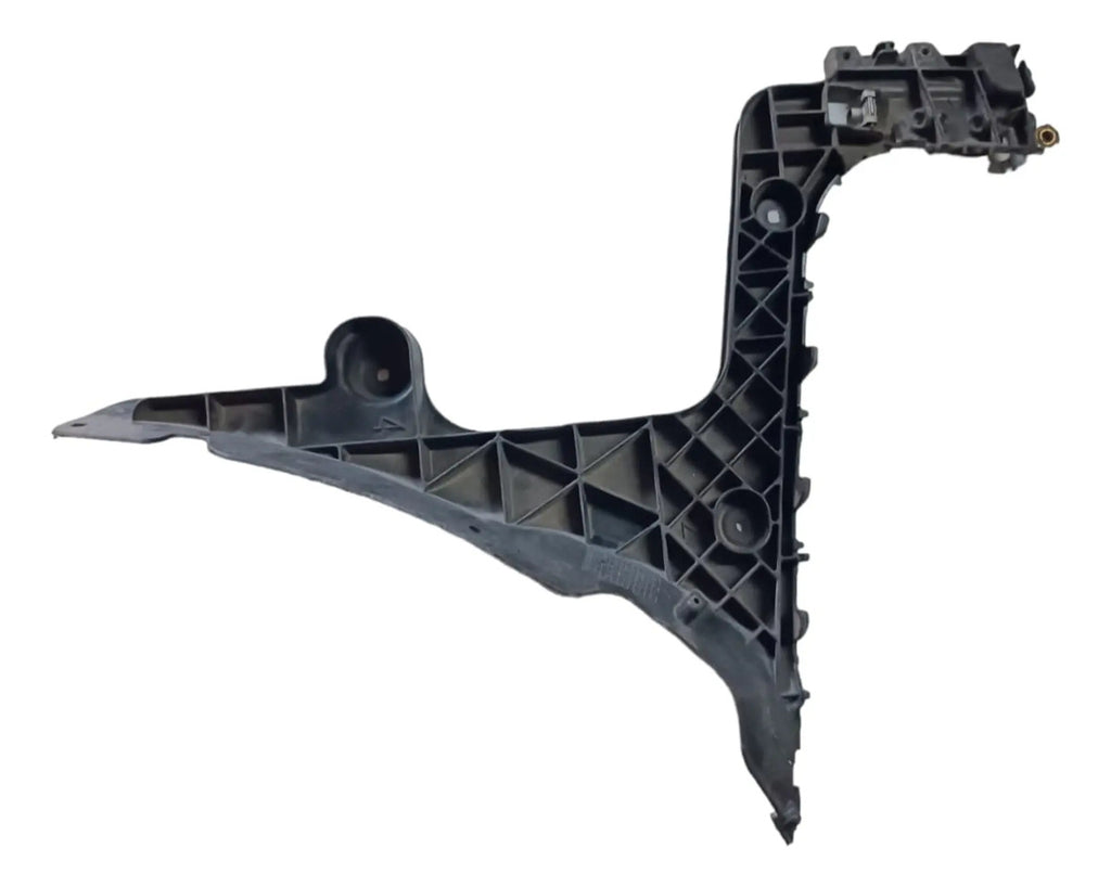Guia De Fascia Trasera Audi A3 2011 Derecho