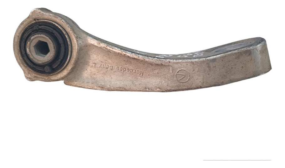Brazo Estabilizador Delantero Mercedes Benz Clase C 2020 Lh