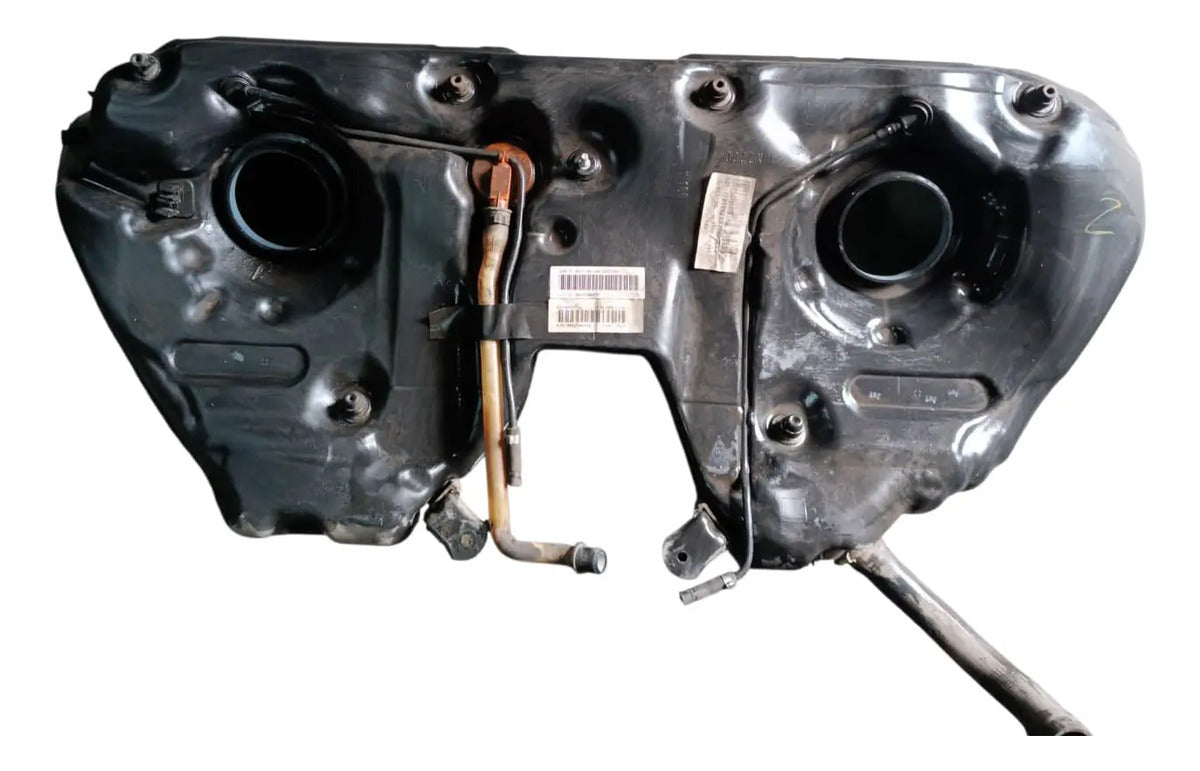 Tanque De Gasolina Mercedes Benz Clase Cls 2010