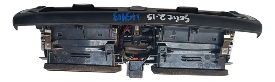 Difusor De A/c De Tablero Central Bmw Serie 2 2015