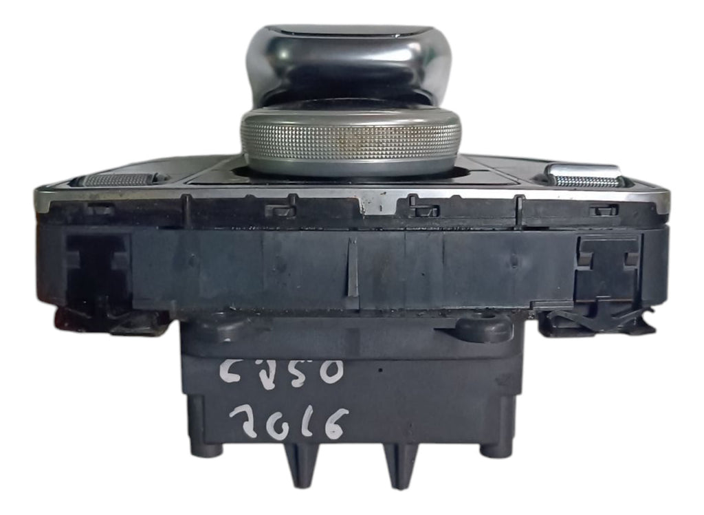 Control De Volumen De Radio Mercedes Benzclase C 2016