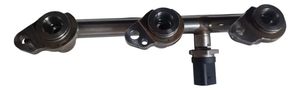 Riel De Inyector Mercedes Benz Clase C 2021