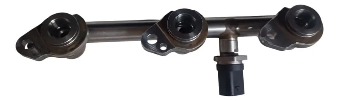 Riel De Inyector Mercedes Benz Clase C 2021