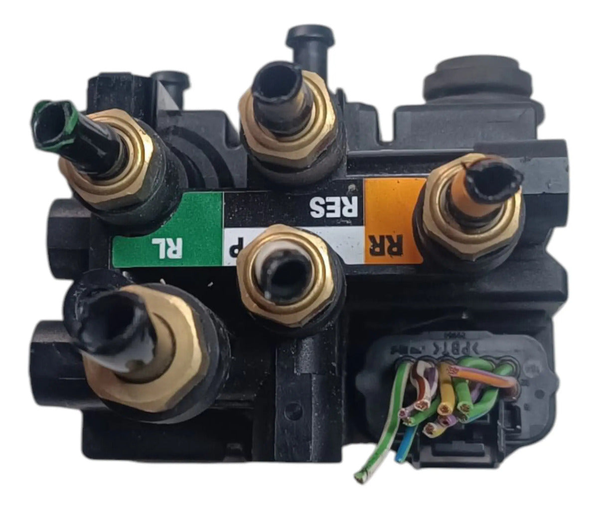 Valvula Repartidora De Suspension De Aire Range Rover 2014 C