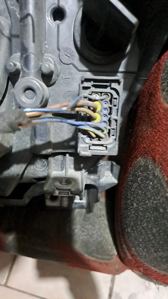 Faro Bmwserie 5 2006 Derecho