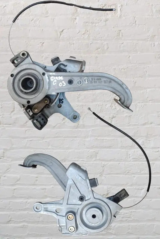 Pedal De Estacionamiento Mercedes Benz Clase C 2003