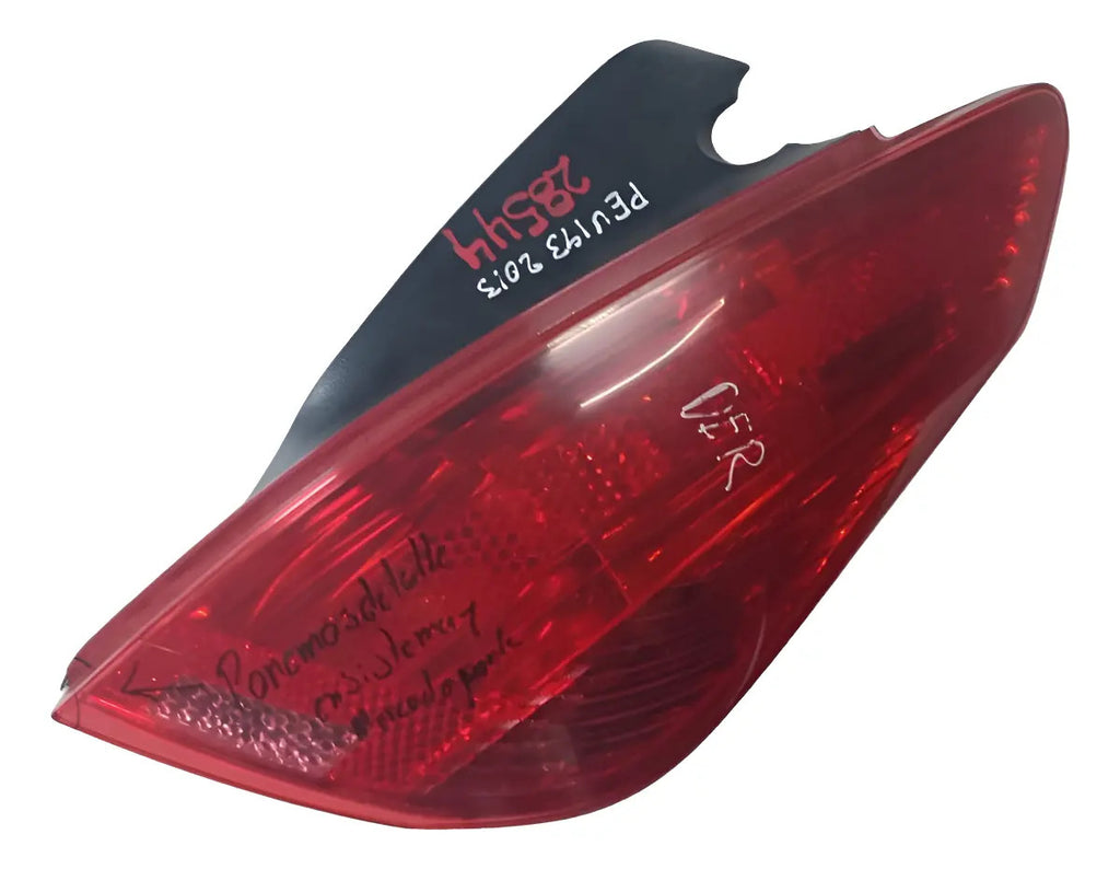 Calavera Peugeot-308 2013 Derecho