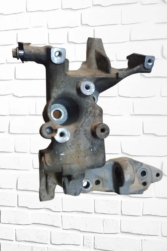 Base De Soporte De Motor Peugeot2008 2016 Derecho