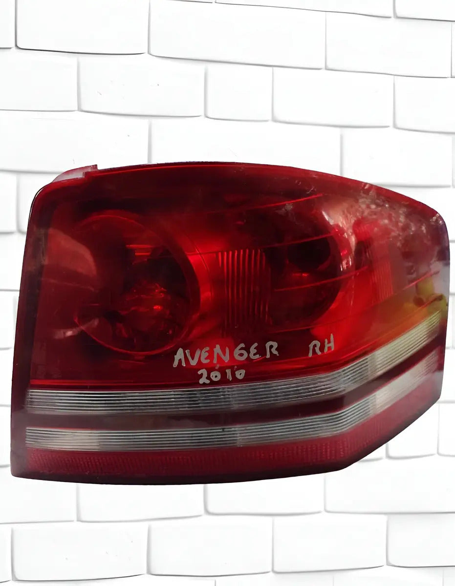 Calavera Dodge-avenger 2010 Rh