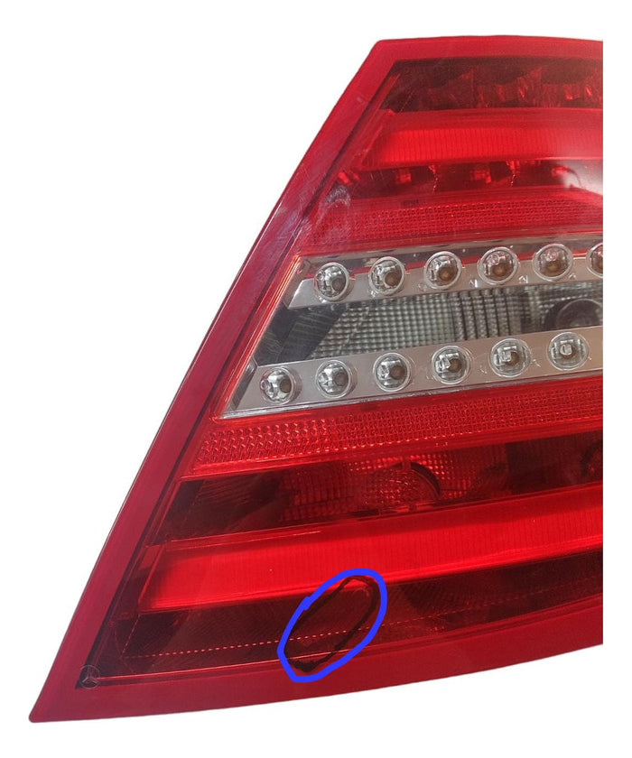 Calavera Mercedes Benz-clase C 2014 Derecho