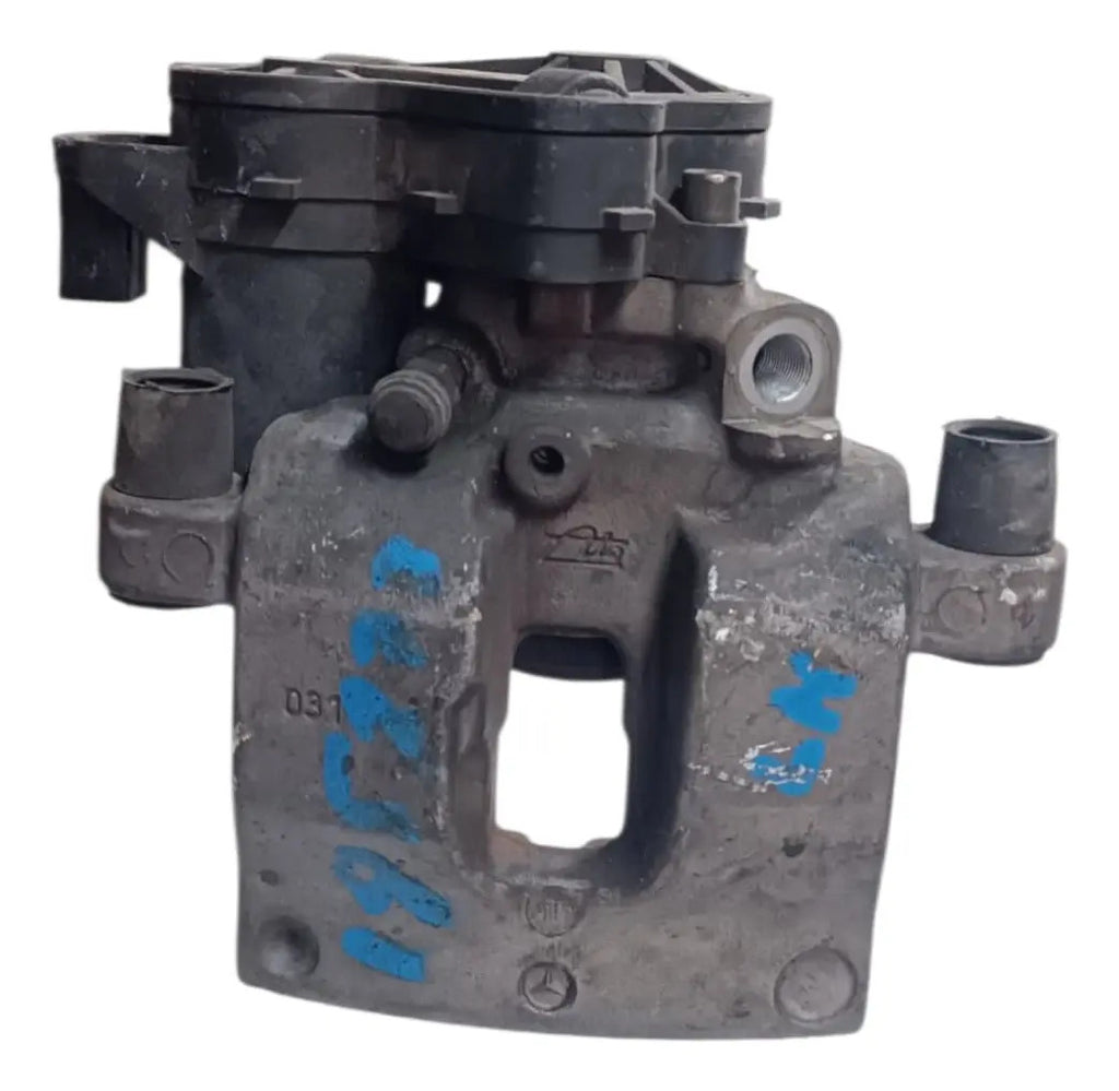 Caliper Trasero Mercedes Benz Clase C 2018 75464 B