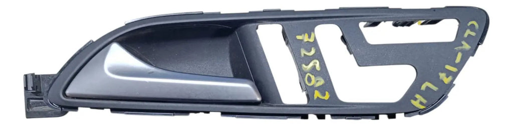 Manija De Puerta Delantera Interior Mercedes Benz Cla 2017
