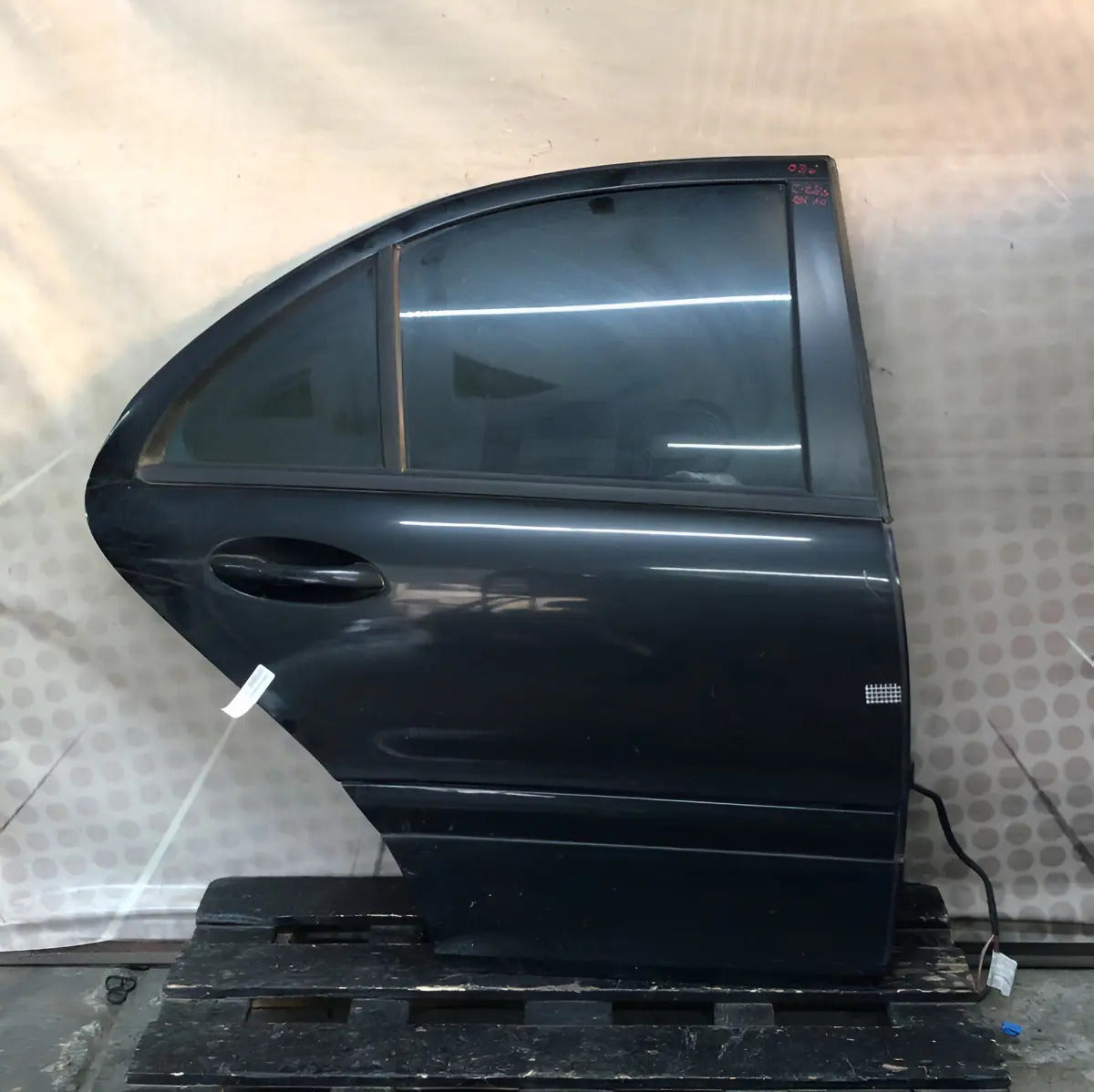 Puerta Trasera Mercedes Benz Clase C 2005 Derecha