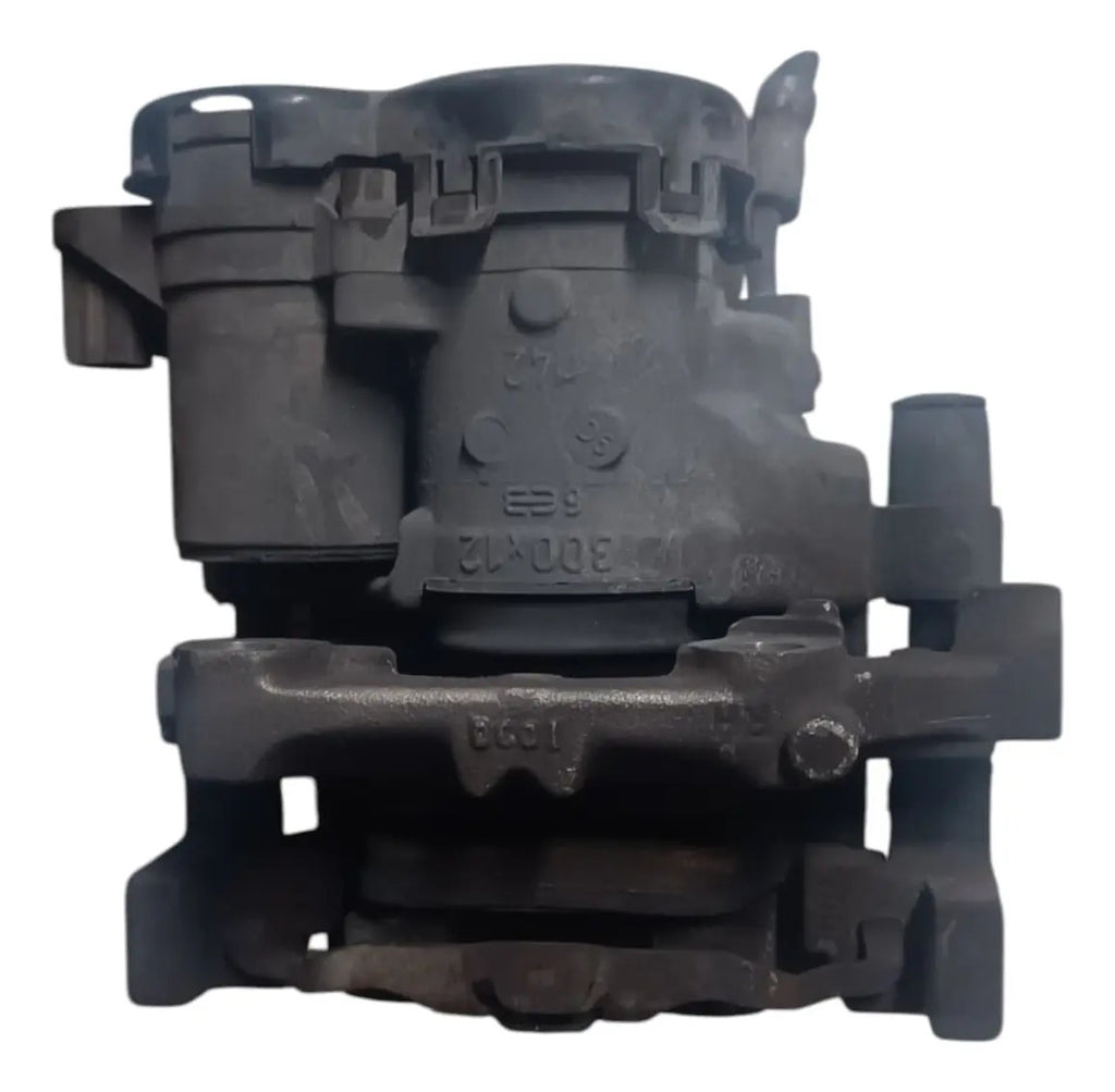 Caliper Trasero Mercedes Benzclase C 2016