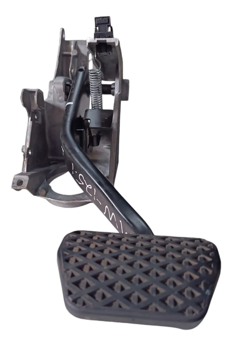 Pedal De Freno Con Base Bmw Serie 1 2012