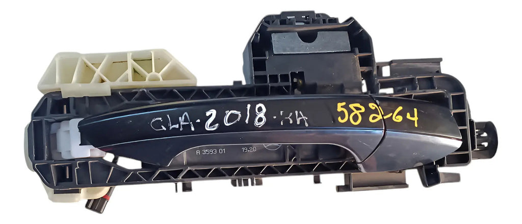 Manija De Puerta Exterior Mercedes Benz Clase Cla 18 58264b