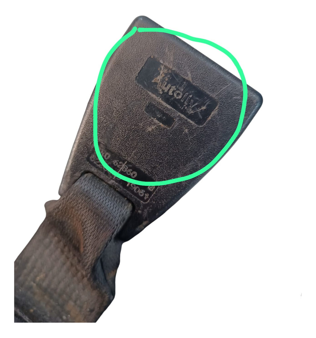 Cinturon De Seguridad Hembra Trasero  Bmw Serie 3 2001 Rh