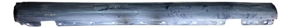 Estribo De Plastico Mercedes Benz Clase C 2004