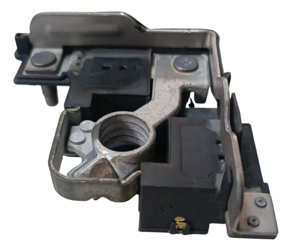 Caja De Distribucion De Bateria Mercedes Benz Clase C 2015