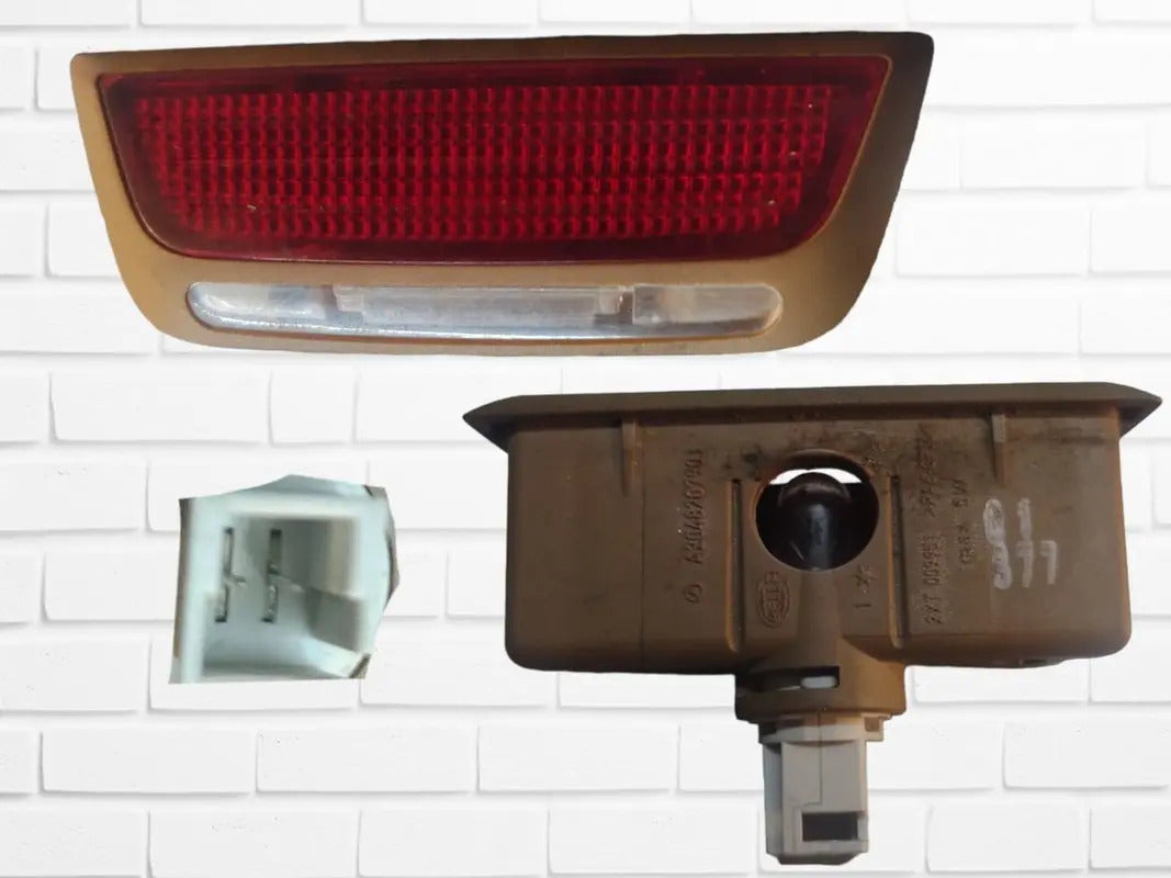 Luz De Cortesia Mercedes Benz Clase C 2009