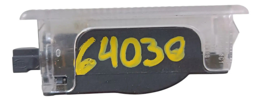 Luz De Cortesia Mercedes Benz Clase C 2019 64030 D
