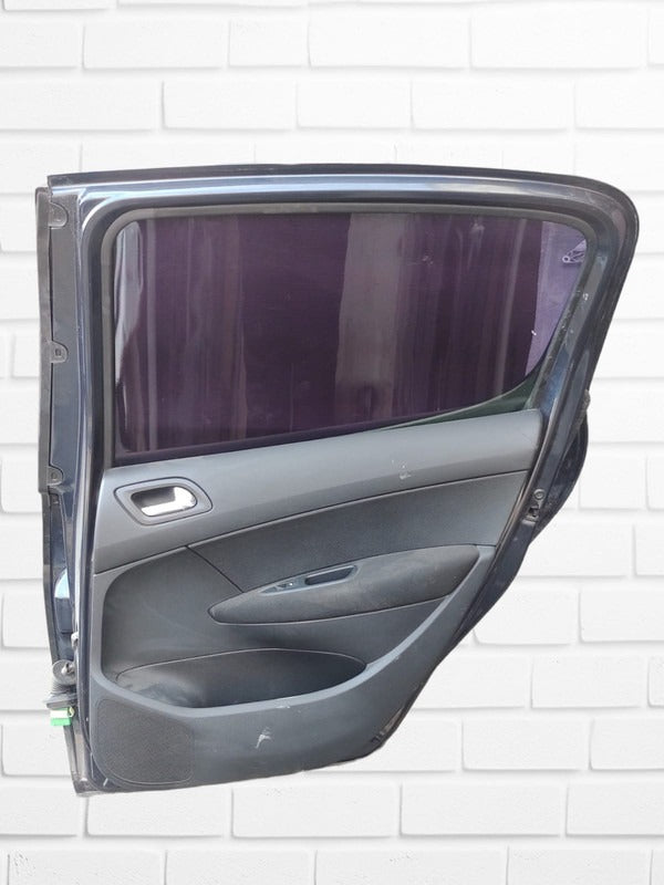 Puerta Trasera Peugeot308 2013 Derecho