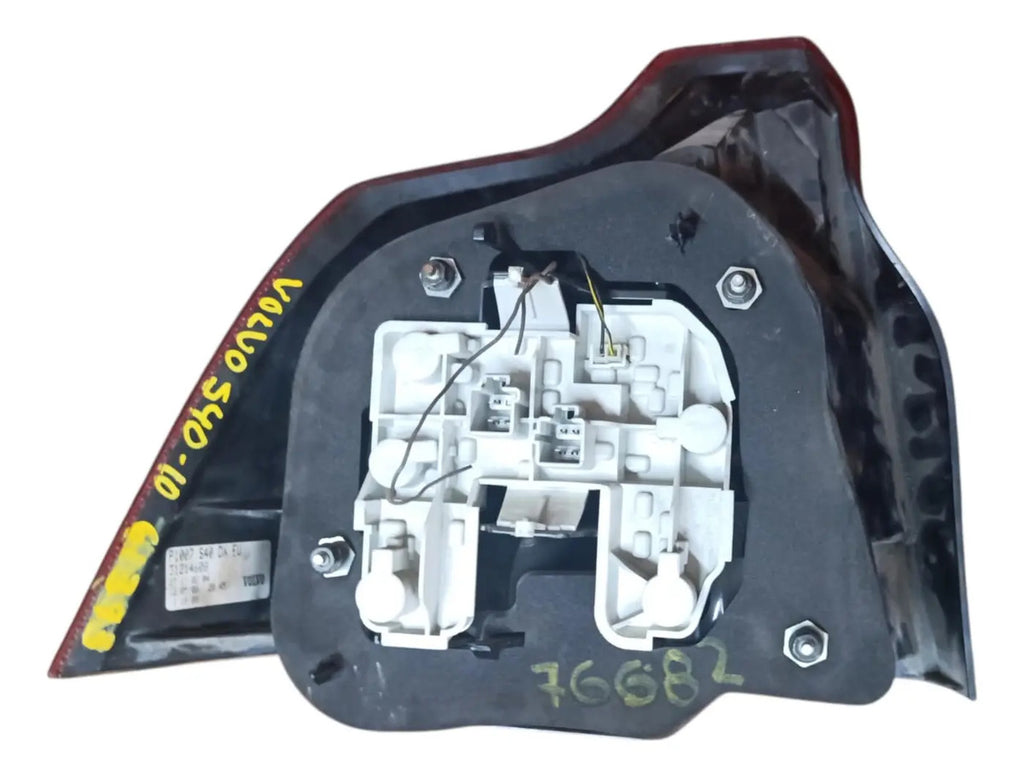 Calavera Volvo S40 2010 76682 B