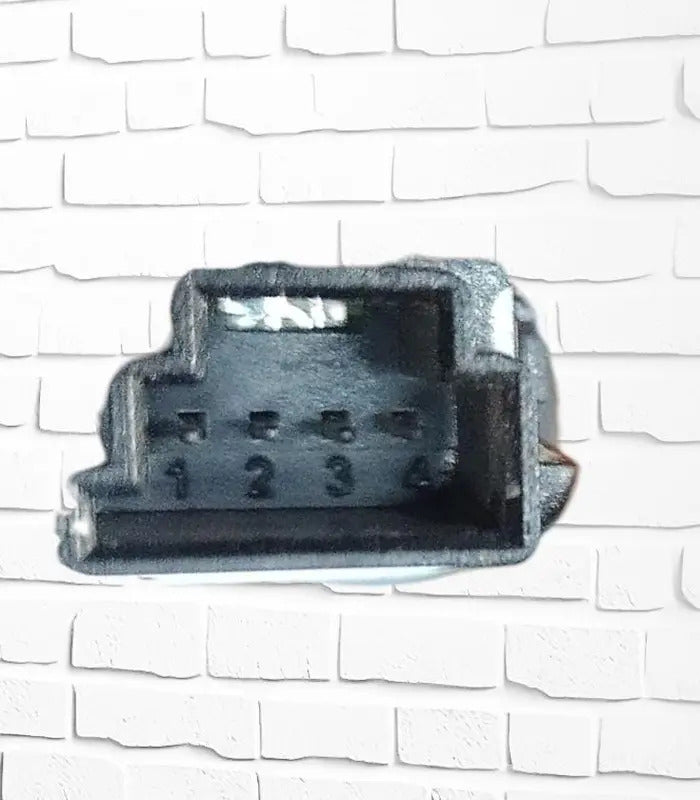 Switch De Vidrio Trasero Mercedes Benz Clase A 2014