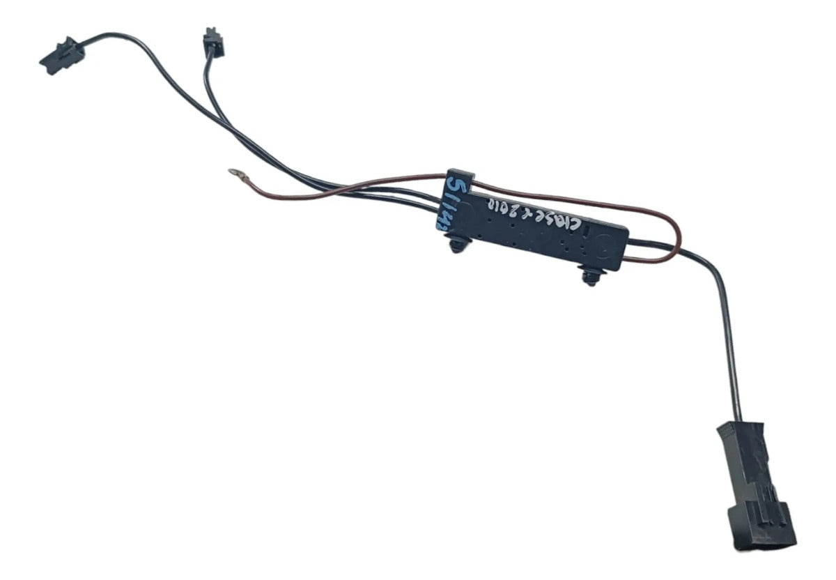 Amplificador De Antena Mercedes Benz Clase C 2010   51142