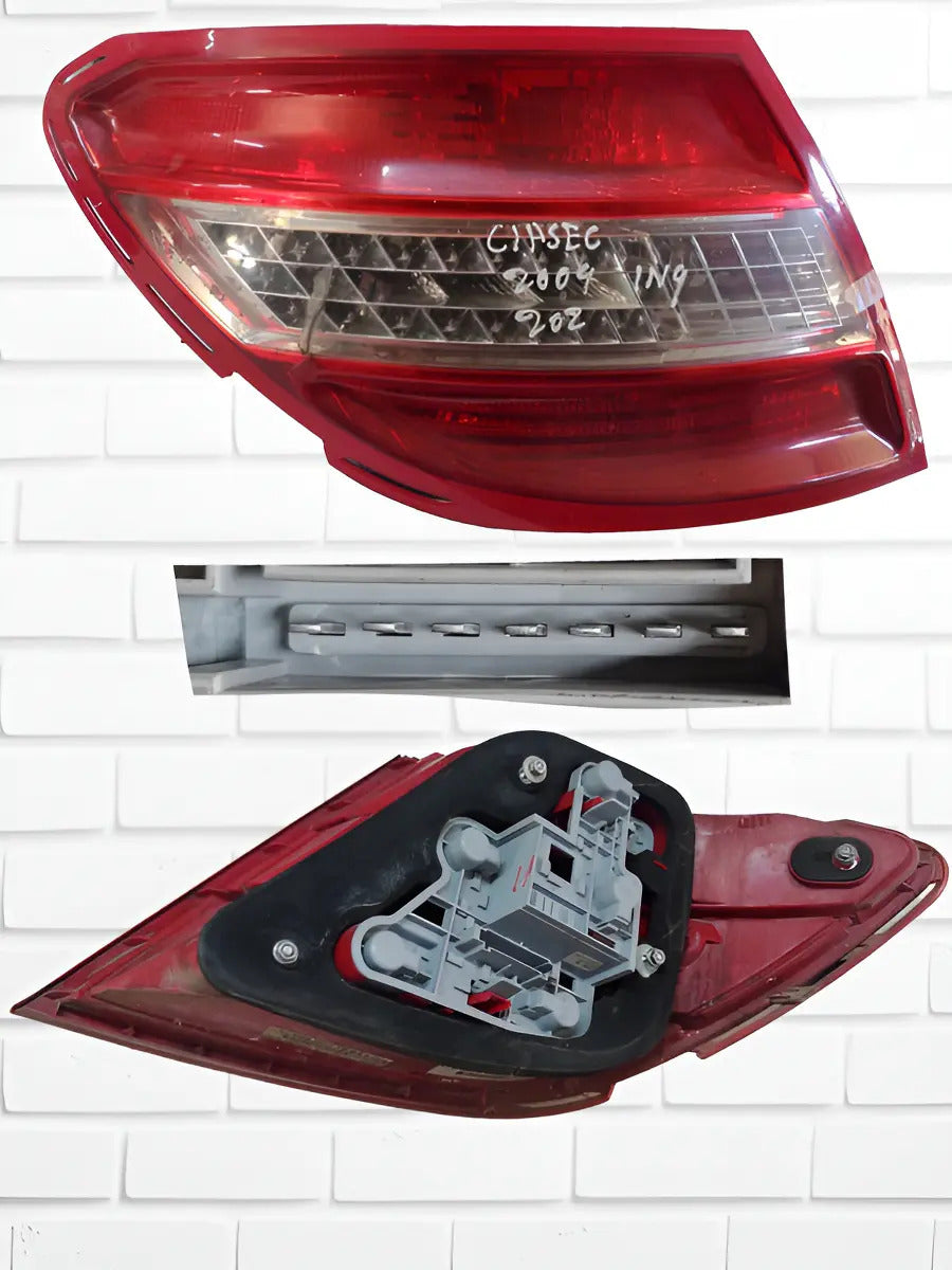 Calavera Mercedes Benz-clase C 2009 Izquierdo