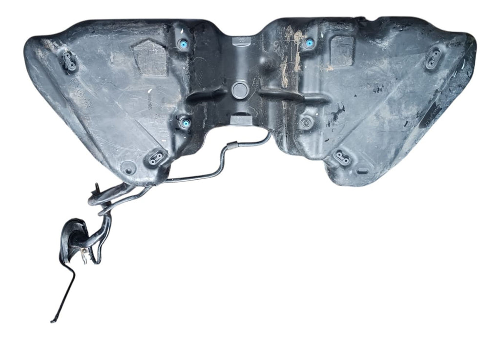 Tanque De Gasolina Mercedes Benz Clase C 2014