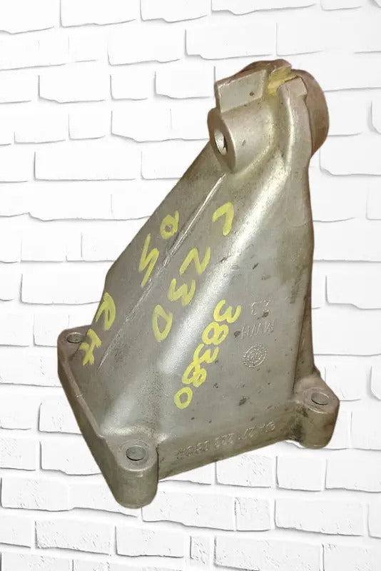 Base De Soporte De Motor Mercedes Benzclase C 2005  Rh