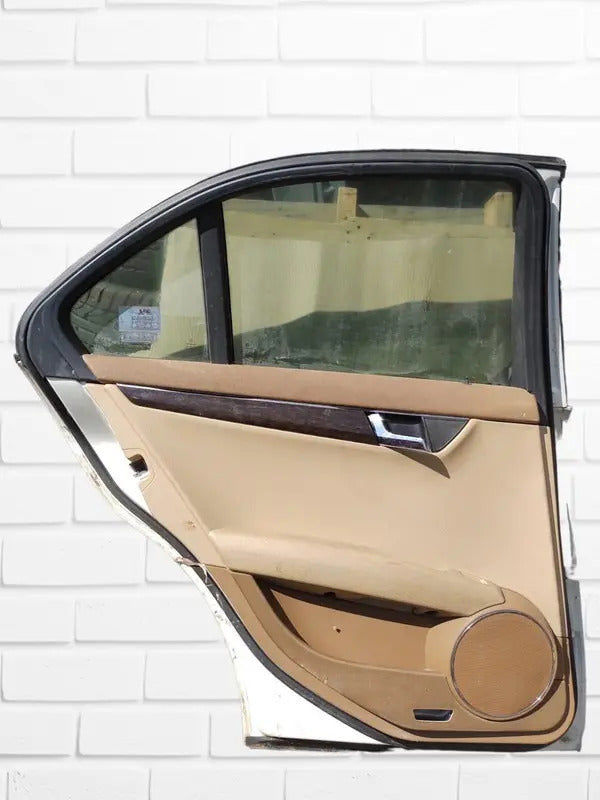 Puerta Trasera Mercedes Benzclase C 2009 Izquierdo